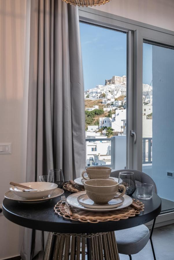 Vivere Luxury Suites Pera Gyalos Bagian luar foto